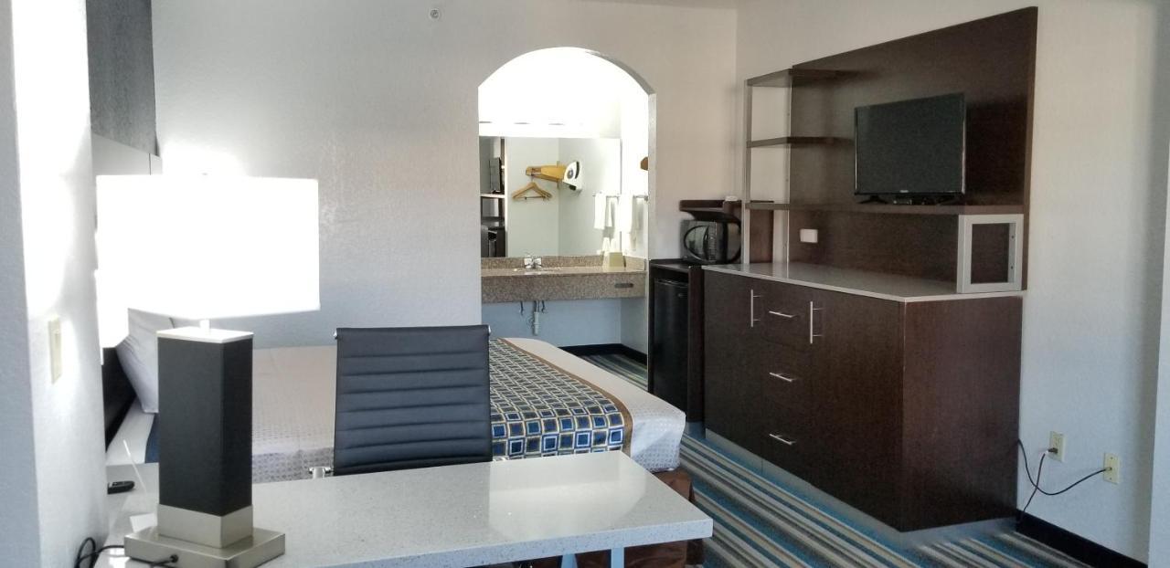 Homebridge Inn And Suites Beaumont Luaran gambar