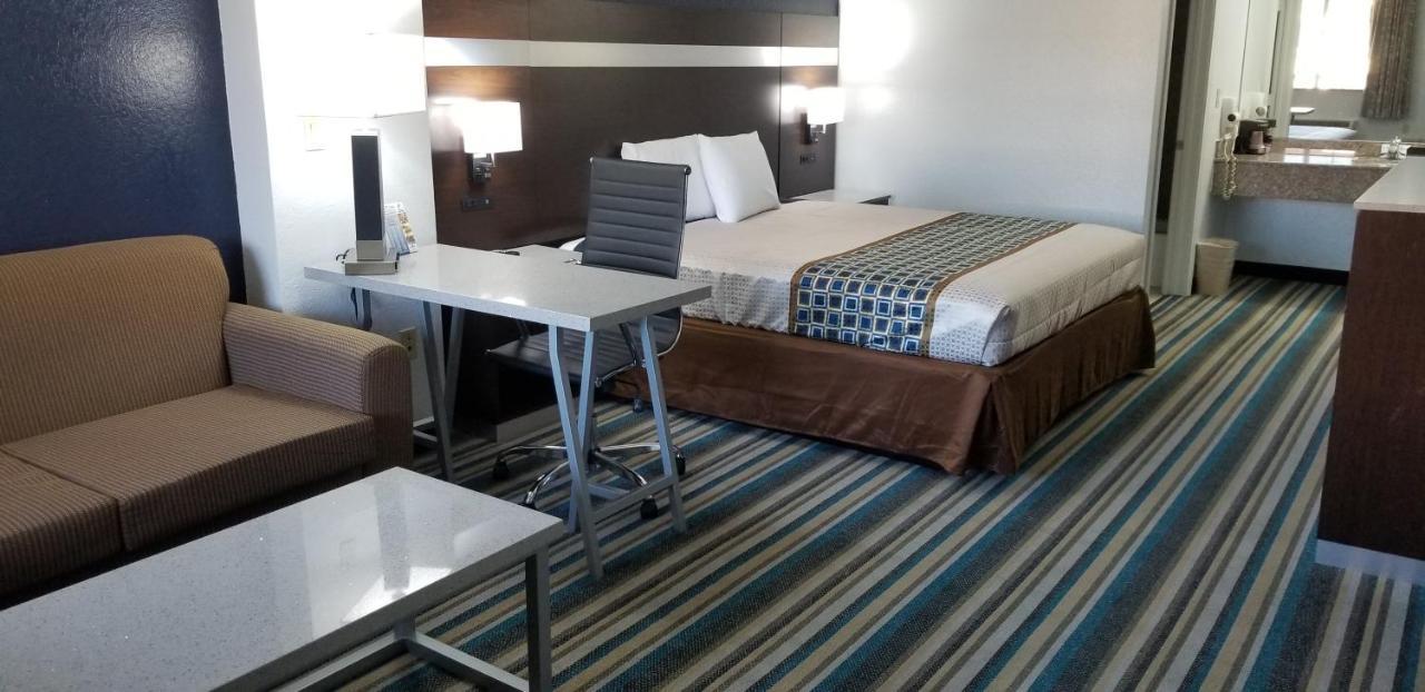 Homebridge Inn And Suites Beaumont Luaran gambar