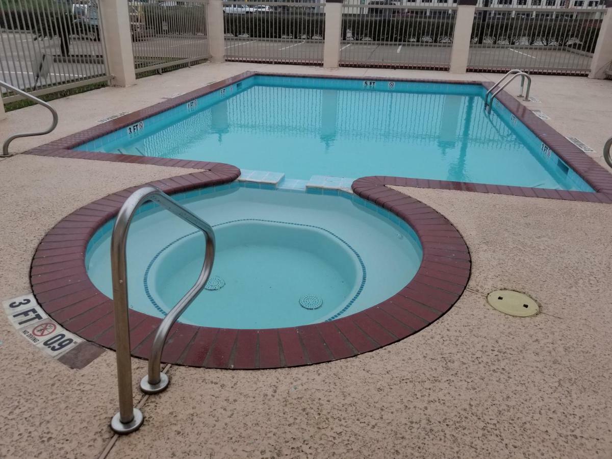 Homebridge Inn And Suites Beaumont Luaran gambar
